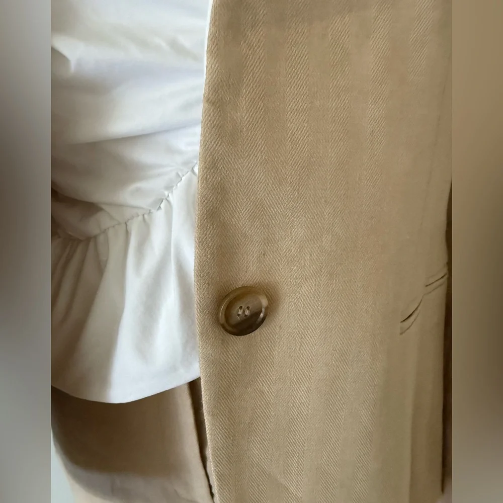 NWT Never Worn Suit by Ann Taylor — Beige Tan Stylish Look! - Picture 5 of 16